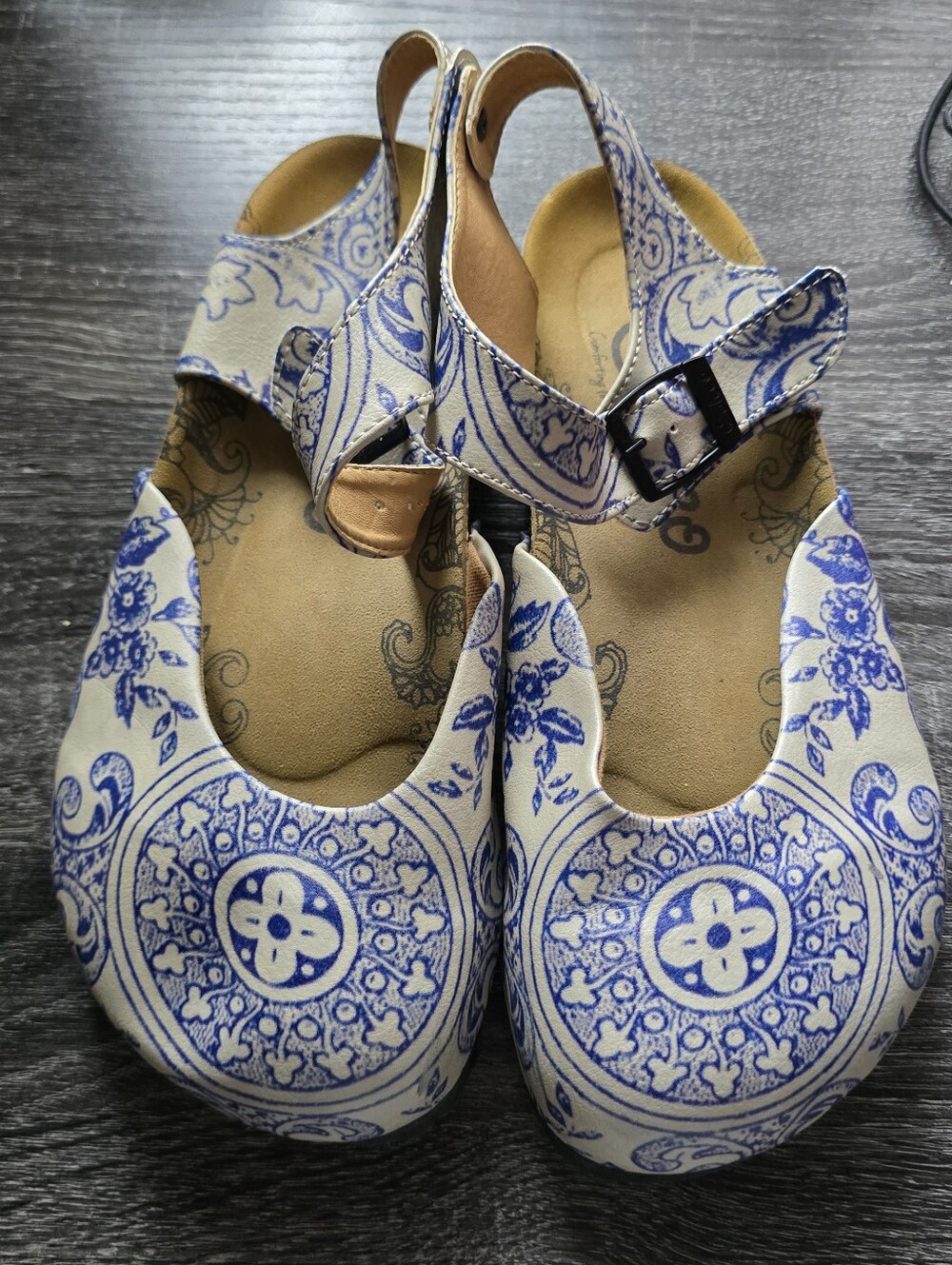 Calceo Blue and Beige Flowers Patterned Clogs